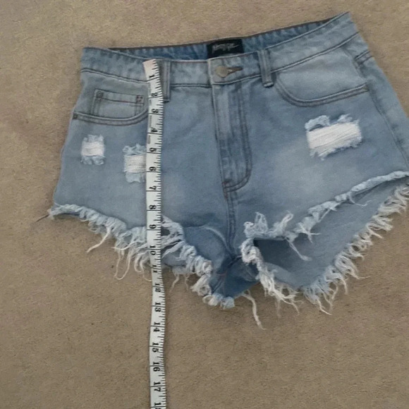 Nasty gal denim Jean shorts size 6 - Picture 5 of 9